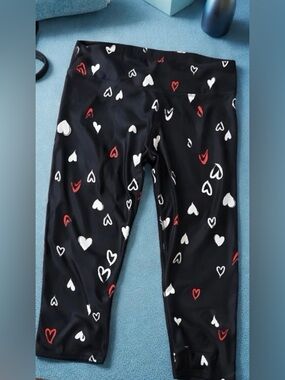 Black Heart Print Leggings